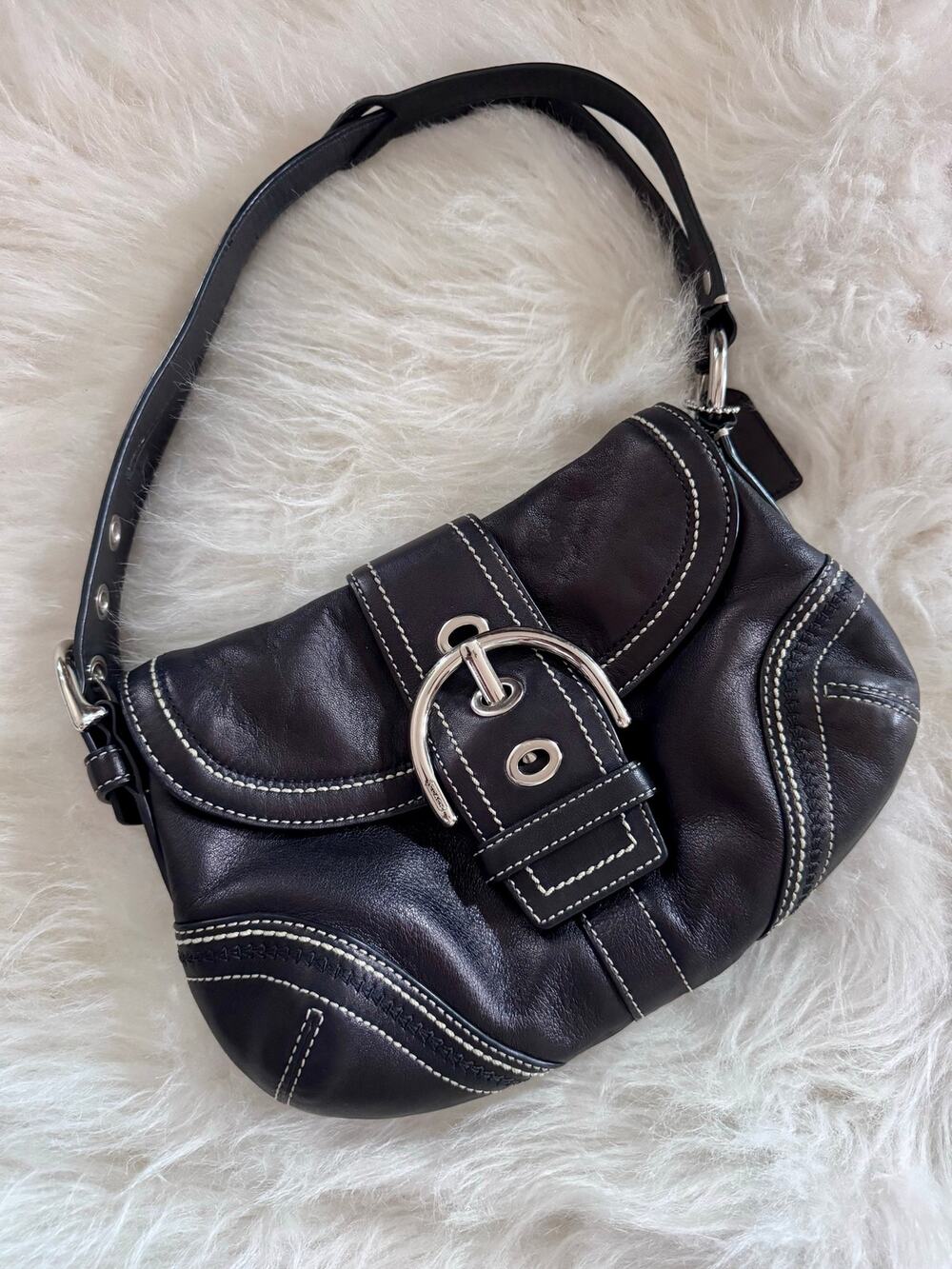 Coach K0682-10577 Vintage Small Soho Black Leather White Stitching Shoulder Bag